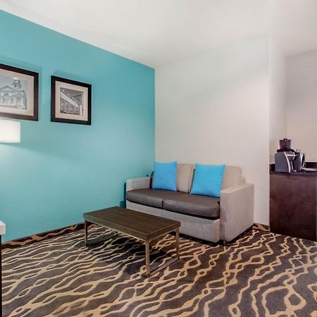 La Quinta Inn & Suites By Wyndham Northlake Ft. Worth Elizabethtown Extérieur photo