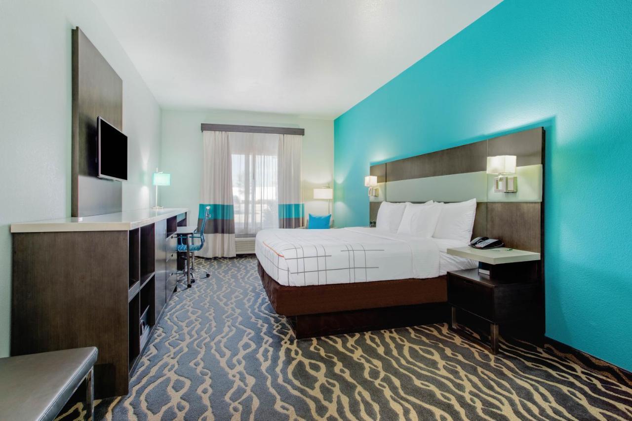 La Quinta Inn & Suites By Wyndham Northlake Ft. Worth Elizabethtown Extérieur photo