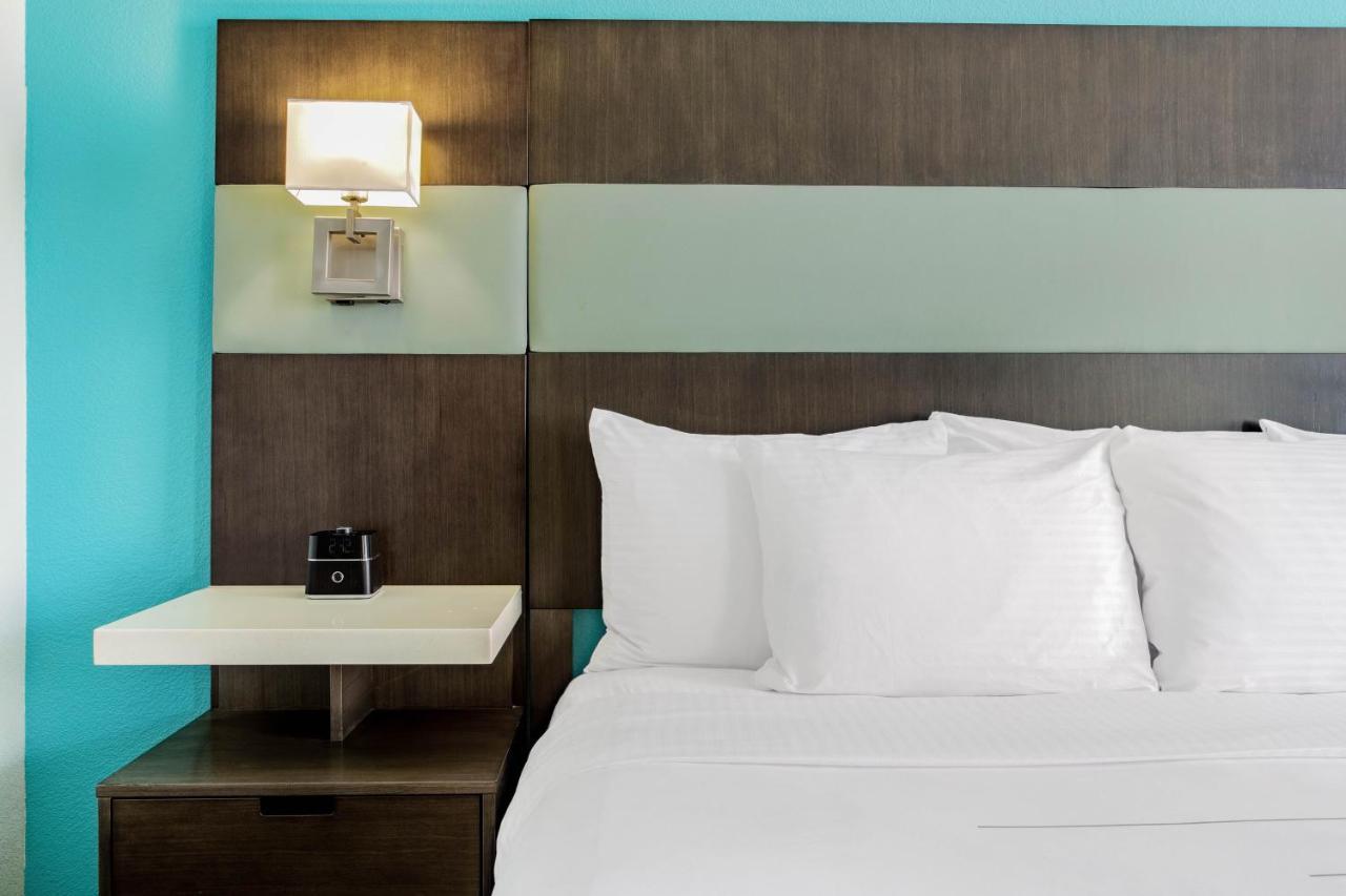 La Quinta Inn & Suites By Wyndham Northlake Ft. Worth Elizabethtown Extérieur photo