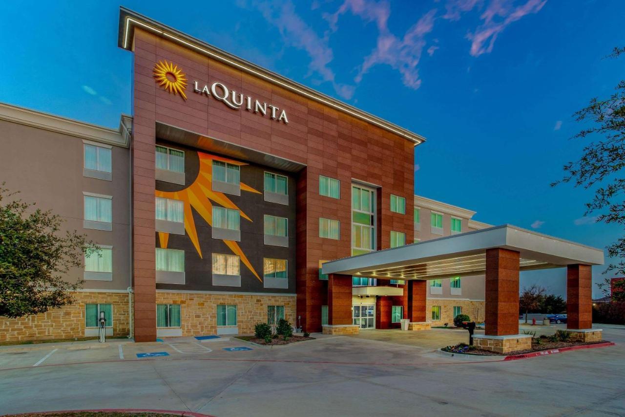 La Quinta Inn & Suites By Wyndham Northlake Ft. Worth Elizabethtown Extérieur photo