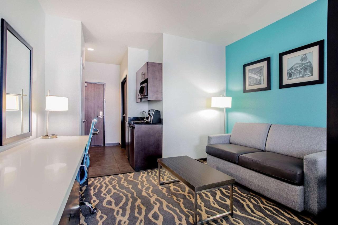 La Quinta Inn & Suites By Wyndham Northlake Ft. Worth Elizabethtown Extérieur photo