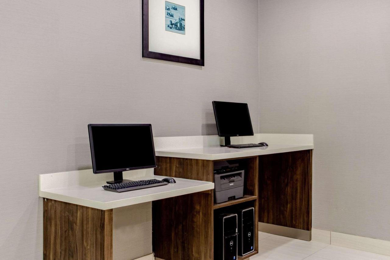 La Quinta Inn & Suites By Wyndham Northlake Ft. Worth Elizabethtown Extérieur photo