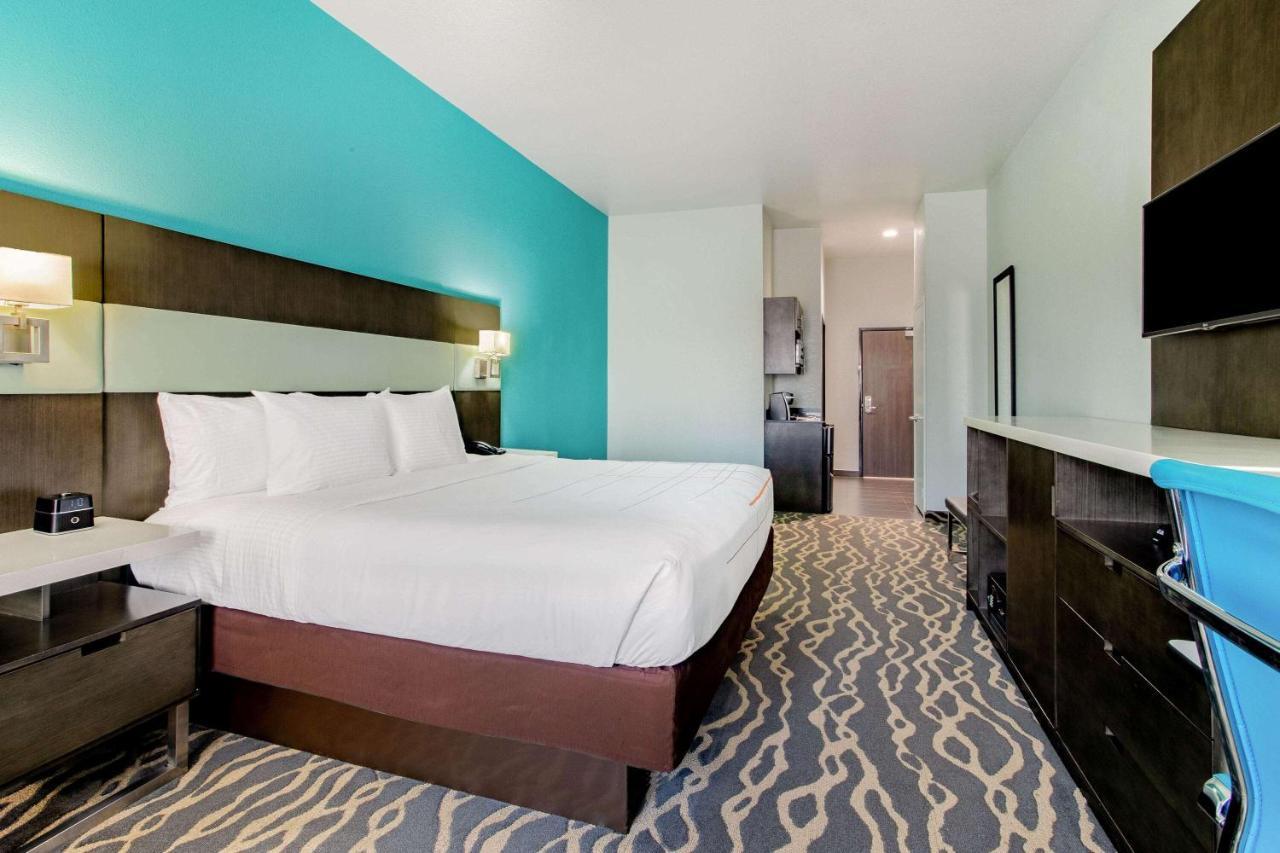 La Quinta Inn & Suites By Wyndham Northlake Ft. Worth Elizabethtown Extérieur photo