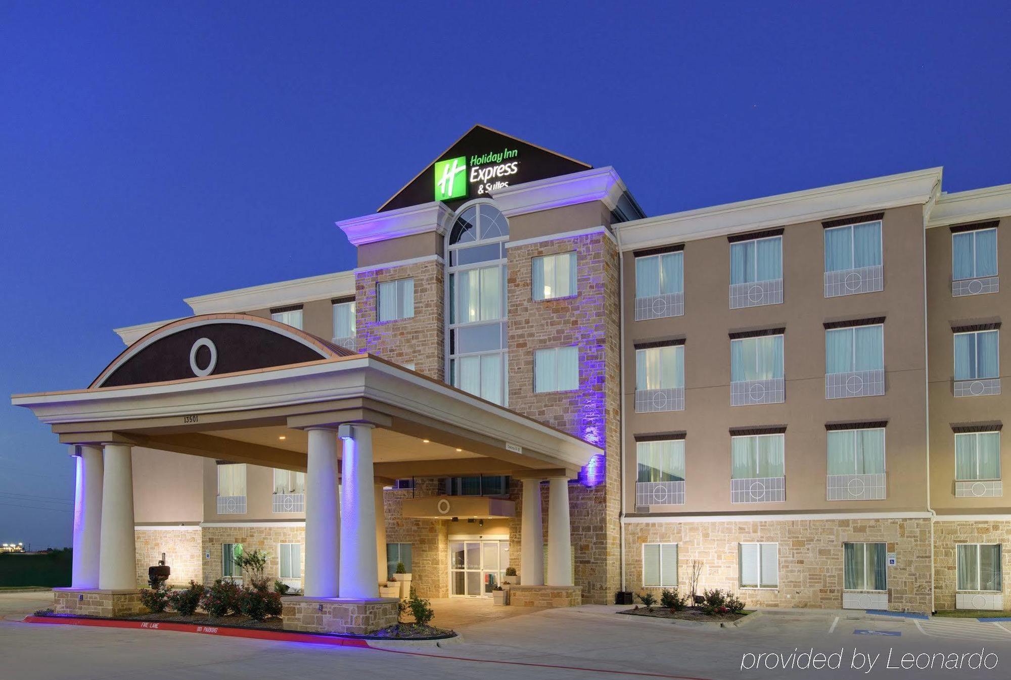 La Quinta Inn & Suites By Wyndham Northlake Ft. Worth Elizabethtown Extérieur photo