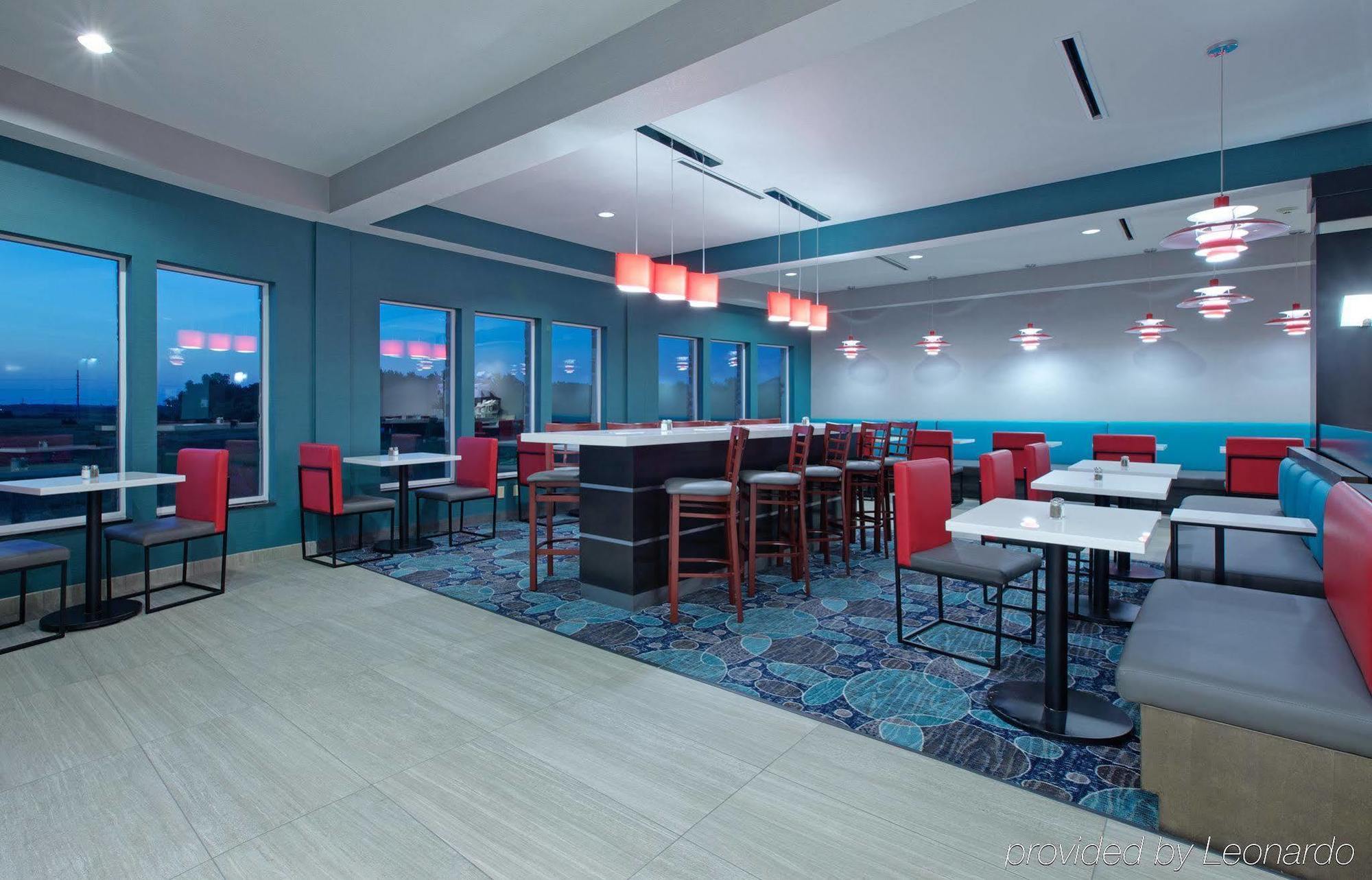 La Quinta Inn & Suites By Wyndham Northlake Ft. Worth Elizabethtown Extérieur photo